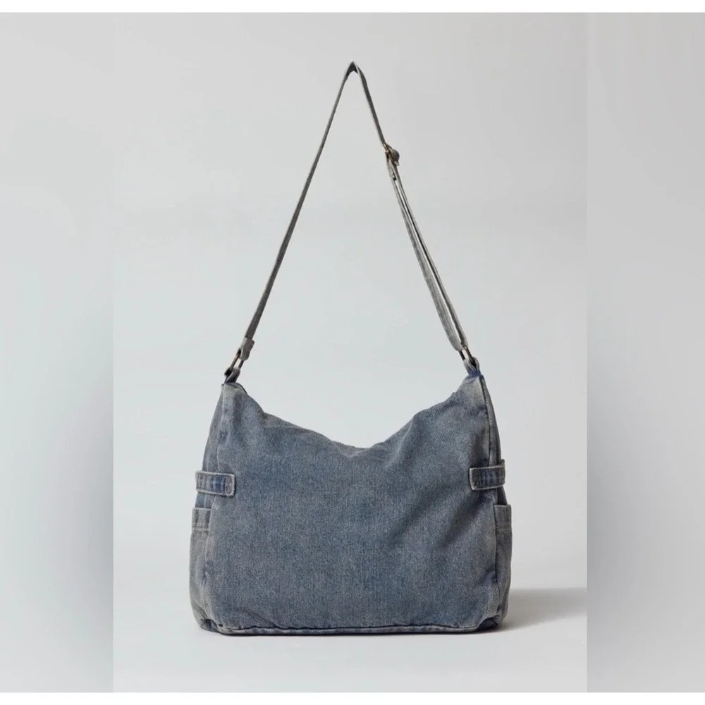 BDG Oversized Denim Shoulder Bag Blue Y2K Cargo Pockets NWT‎